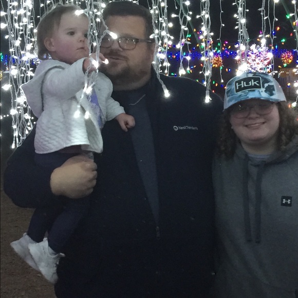 Meet your Posher, Kendra - Picture 2 of 6